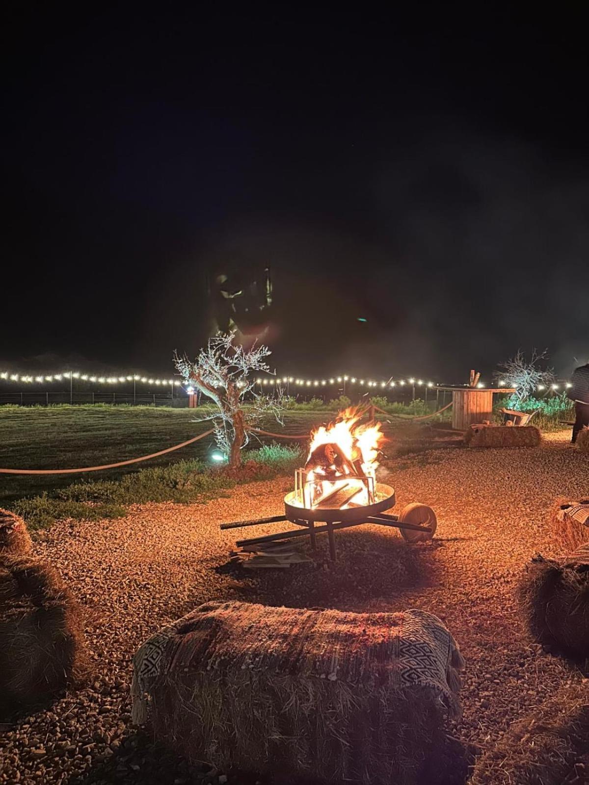 Troja - & Restaurant 4* Shupenze