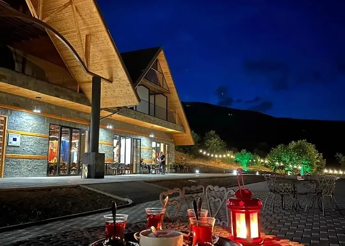 Troja Resort - Hotel & Restaurant