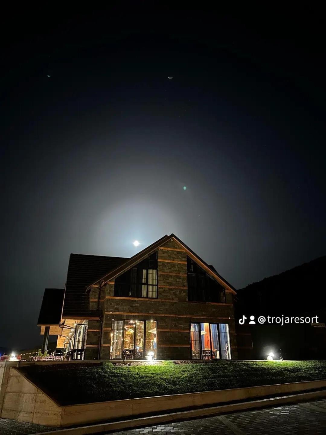 Troja - & Restaurant