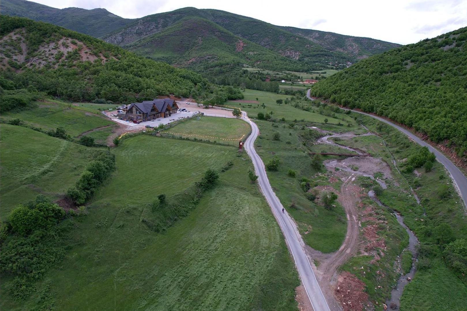 Hotel Troja - & Restaurant Shupenze